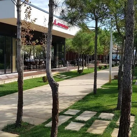 Garden In Vala Mar