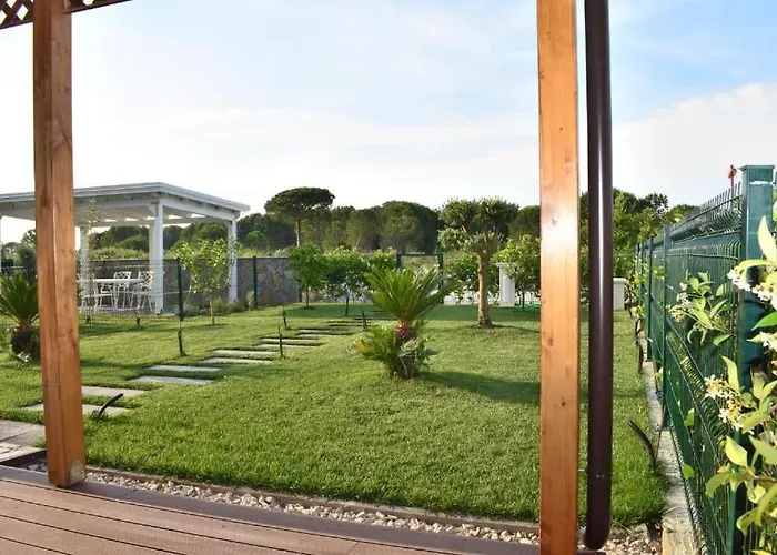 Garden In Vala Mar アパート